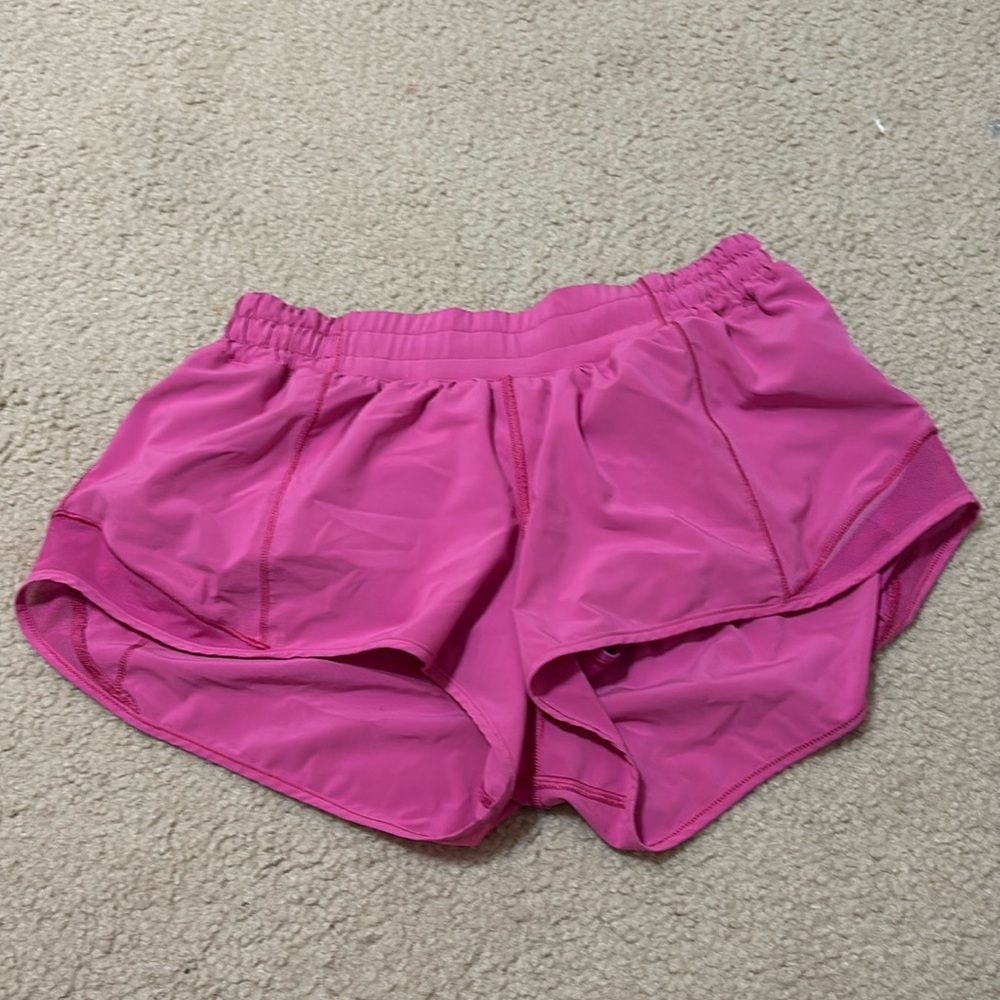 SIZE 8 LULULEMON HOTTY HOTS SONIC PINK